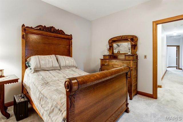 1075 Eureka Road, Eureka, MO 63025