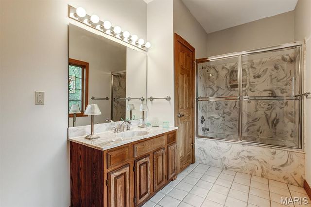 1075 Eureka Road, Eureka, MO 63025