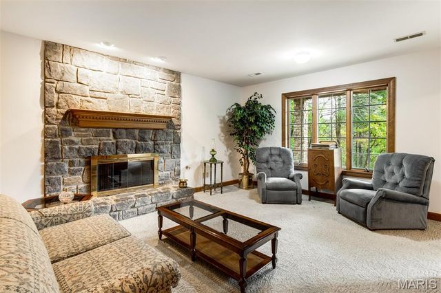 1075 Eureka Road, Eureka, MO 63025