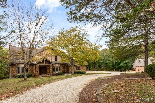 1075 Eureka Road, Eureka, MO 63025