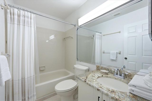 4430 47TH AVENUE W 202, Bradenton, FL 34210
