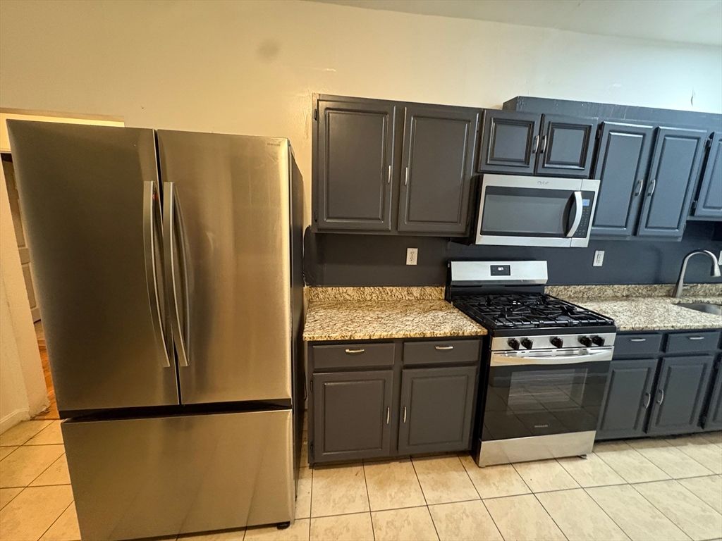 708 Broadway 2, Everett, MA 02149