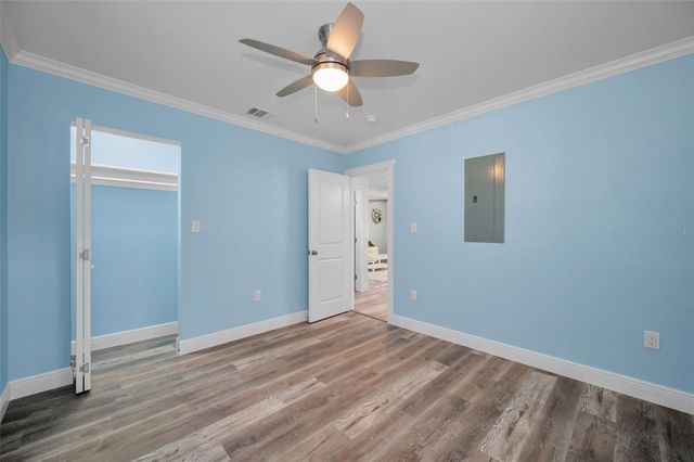 315 BATH STREET, Tarpon Springs, FL 34689