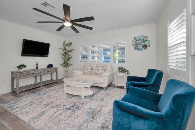 315 BATH STREET, Tarpon Springs, FL 34689