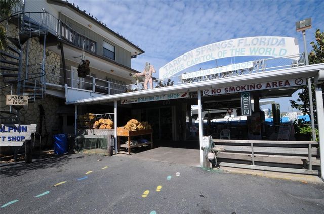 315 BATH STREET, Tarpon Springs, FL 34689