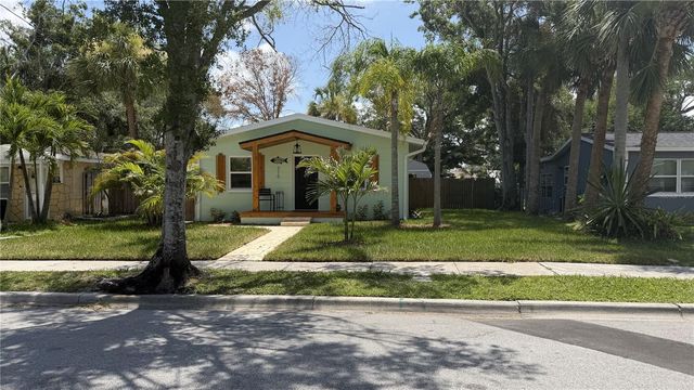315 BATH STREET, Tarpon Springs, FL 34689