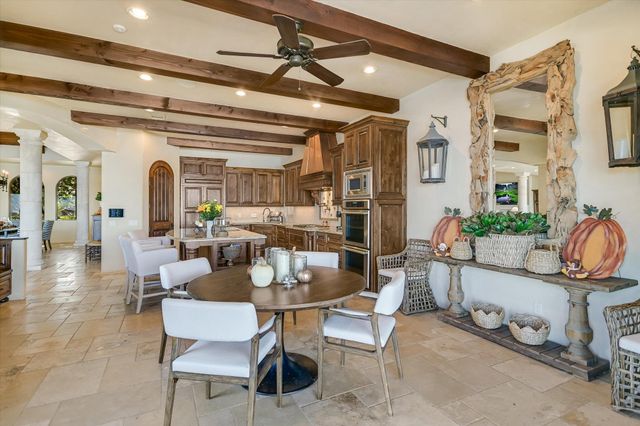 120 Applehead Island DR, Horseshoe Bay, TX 78657
