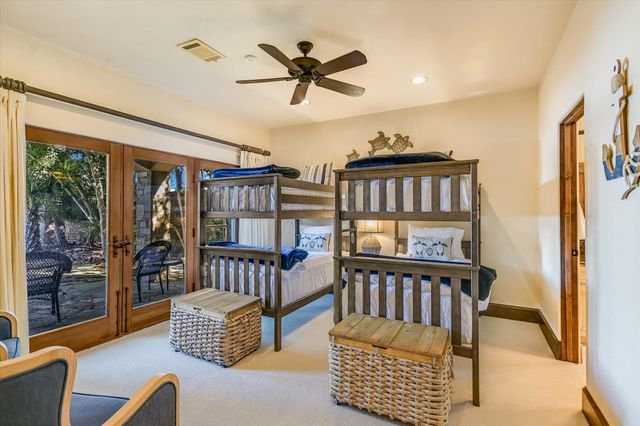 120 Applehead Island DR, Horseshoe Bay, TX 78657