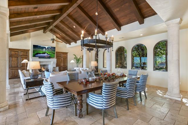 120 Applehead Island DR, Horseshoe Bay, TX 78657