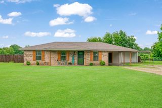 698 County Road 43900, Paris, TX 75462