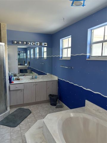 14224 NW 18th Ct, Pembroke Pines, FL 33028