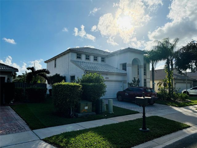 14224 NW 18th Ct, Pembroke Pines, FL 33028