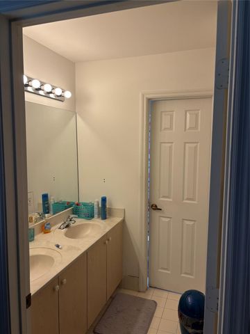 14224 NW 18th Ct, Pembroke Pines, FL 33028