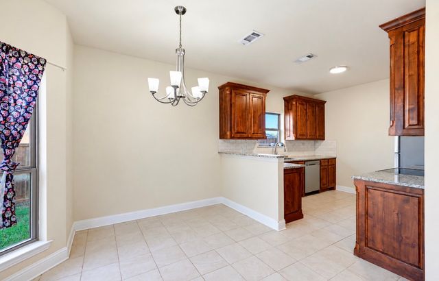 4721 Woodview Lane, Forest Hill, TX 76140