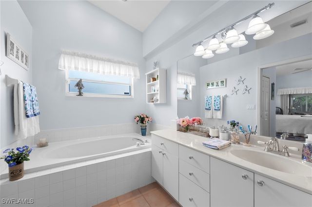 18040 Horseshoe Bay CIR, Fort Myers, FL 33967