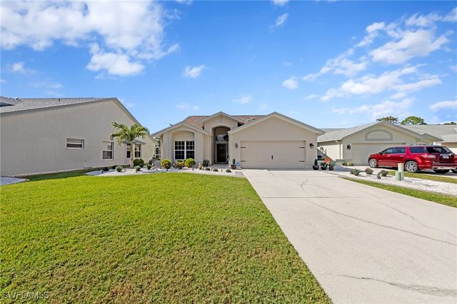 18040 Horseshoe Bay CIR, Fort Myers, FL 33967