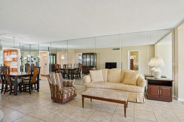 157 Atlantis Boulevard 104, Atlantis, FL 33462