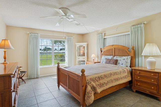 157 Atlantis Boulevard 104, Atlantis, FL 33462