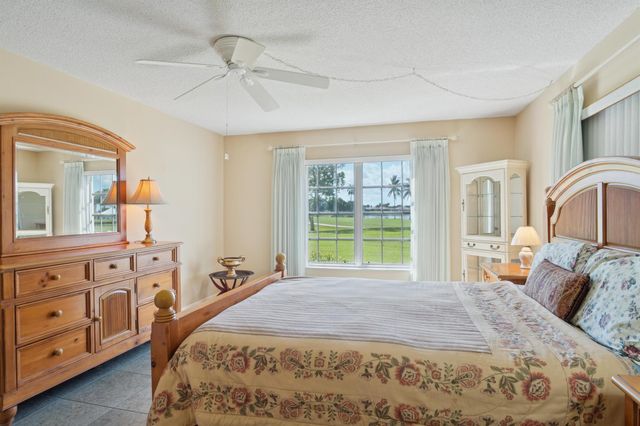 157 Atlantis Boulevard 104, Atlantis, FL 33462