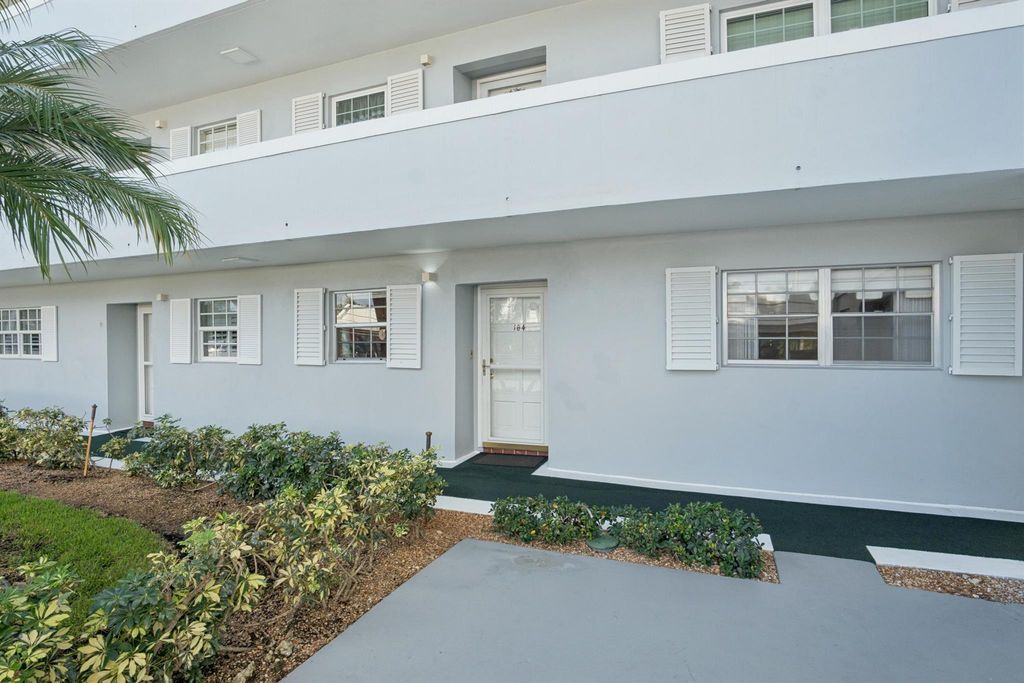 157 Atlantis Boulevard 104, Atlantis, FL 33462