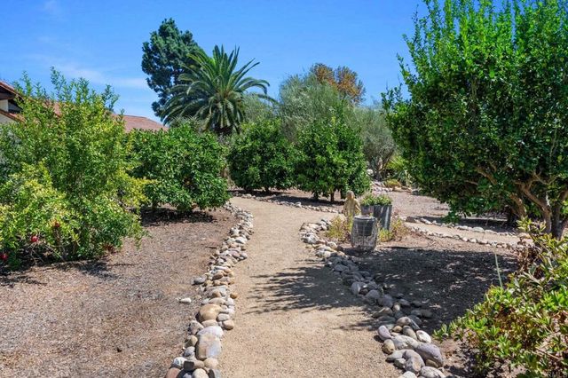 18725 AVENIDA CORDILLERA, San Diego, CA 92127