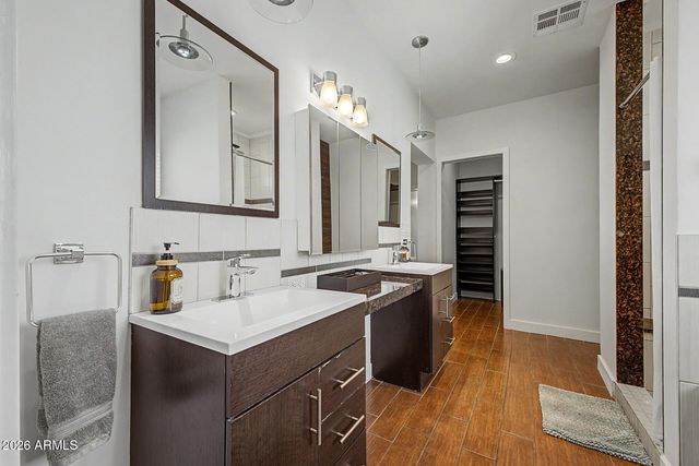 4411 N 18TH Street, Phoenix, AZ 85016
