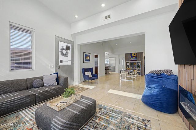 4411 N 18TH Street, Phoenix, AZ 85016
