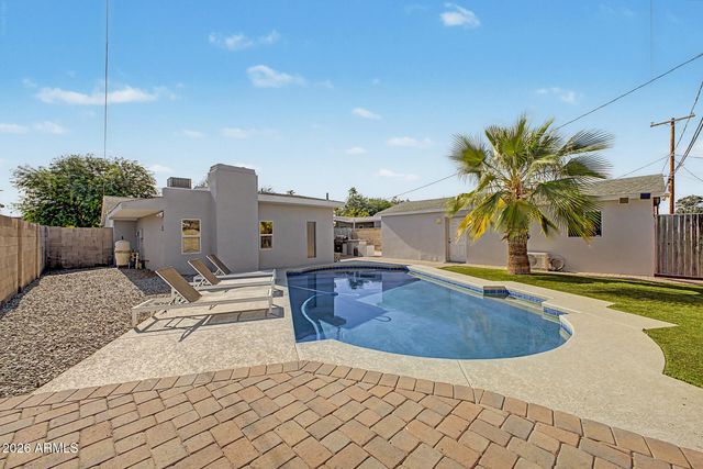 4411 N 18TH Street, Phoenix, AZ 85016