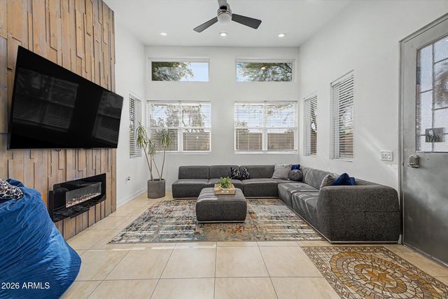 4411 N 18TH Street, Phoenix, AZ 85016