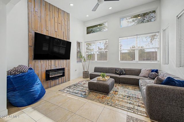 4411 N 18TH Street, Phoenix, AZ 85016