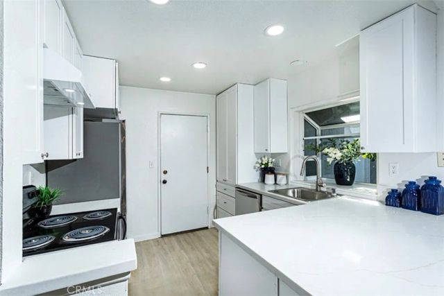 24 Riverstone, Irvine, CA 92606