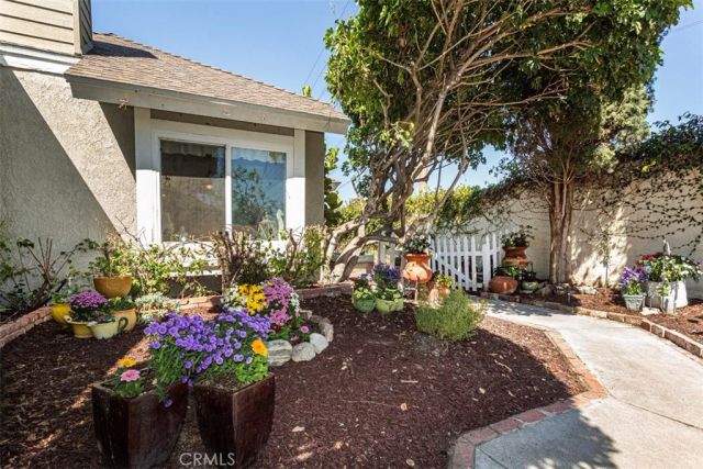 24 Riverstone, Irvine, CA 92606