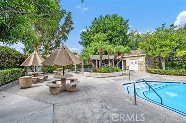 24 Riverstone, Irvine, CA 92606