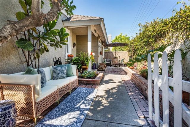 24 Riverstone, Irvine, CA 92606