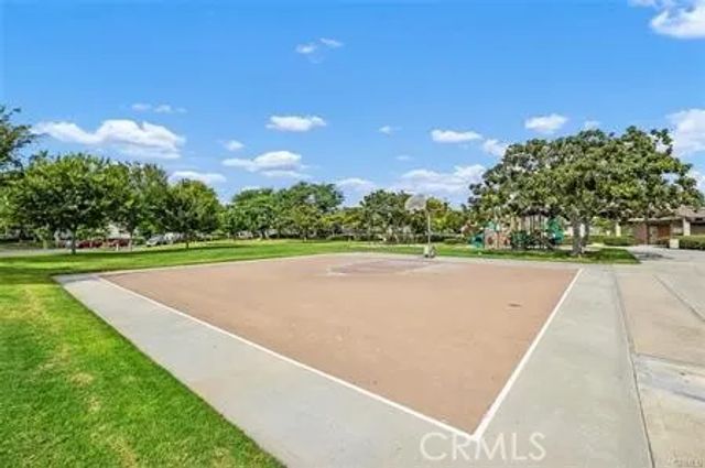 24 Riverstone, Irvine, CA 92606