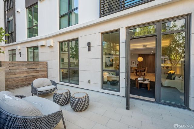 1 Bristol Court 111, San Francisco, CA 94130