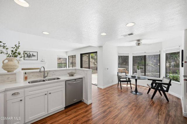 2007 Simsbury Court, Thousand Oaks, CA 91360