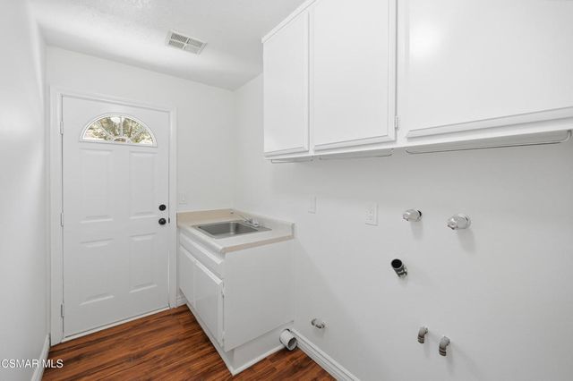 2007 Simsbury Court, Thousand Oaks, CA 91360