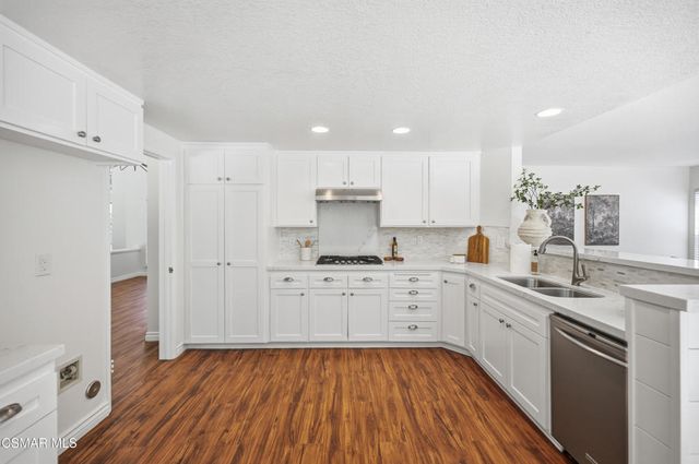 2007 Simsbury Court, Thousand Oaks, CA 91360