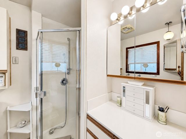 8601 NE 57th Street, Vancouver, WA 98662