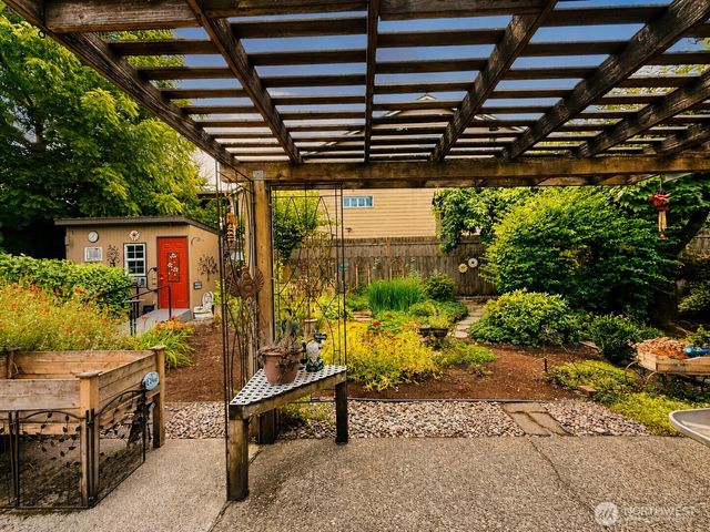 8601 NE 57th Street, Vancouver, WA 98662