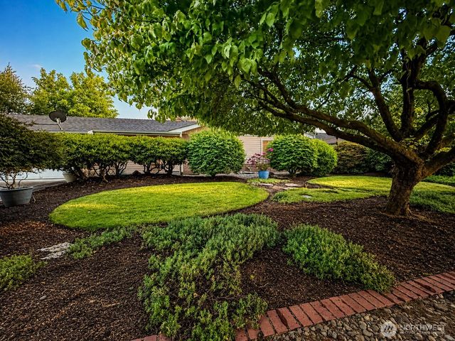 8601 NE 57th Street, Vancouver, WA 98662