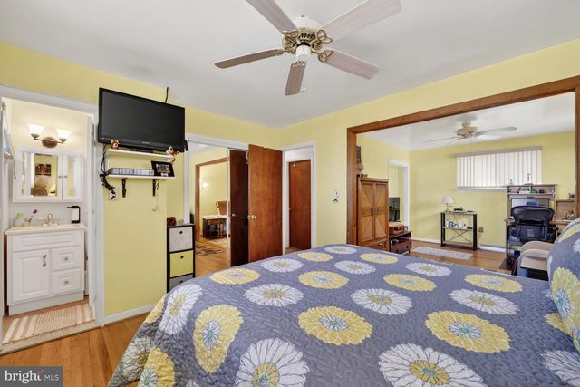 1406 ALBERTA DR, District Heights, MD 20747