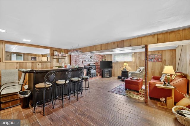 1406 ALBERTA DR, District Heights, MD 20747