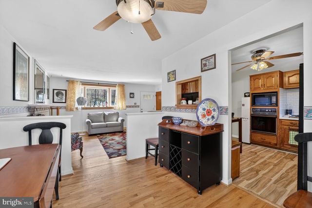 1406 ALBERTA DR, District Heights, MD 20747