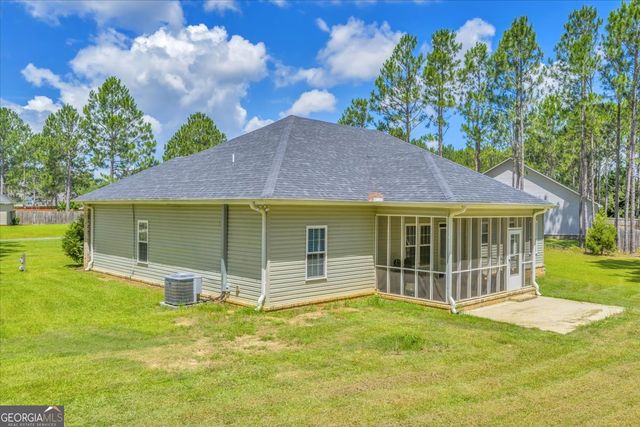 605 Live Oak Way, Dublin, GA 31021