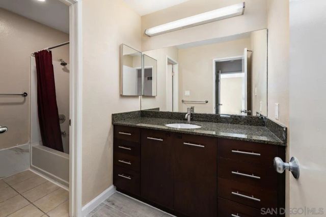 7425 Charmant Dr 2601, San Diego, CA 92122