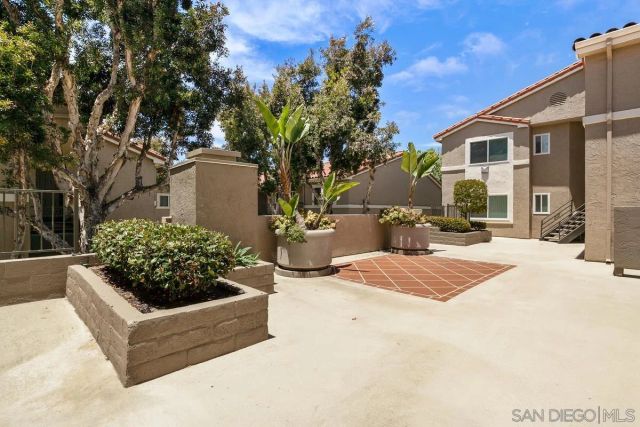 7425 Charmant Dr 2601, San Diego, CA 92122