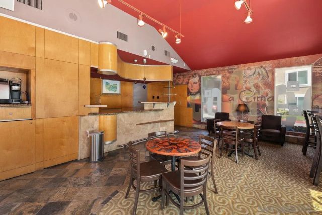 7425 Charmant Dr 2601, San Diego, CA 92122