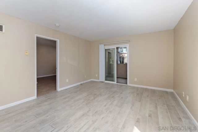 7425 Charmant Dr 2601, San Diego, CA 92122